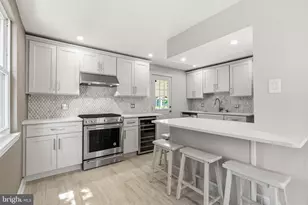6000 Newtown Ave, Philadelphia, PA 19111 - Photo 2