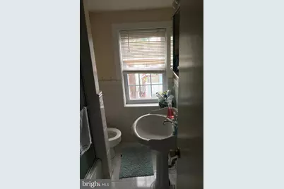 2404 Aspen Street, Philadelphia, PA 19130 - Photo 10