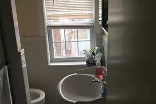 2404 Aspen St, Philadelphia, PA 19130 - Photo 10