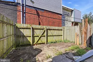 2026 Bonaffon St, Philadelphia, PA 19142 - Photo 18