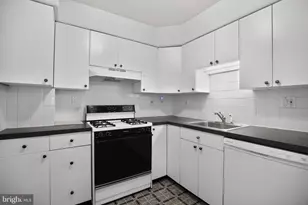 2589 Balwynne Park Rd, Philadelphia, PA 19131 - Photo 12