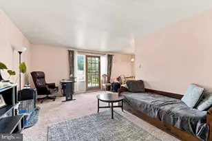 498 Avon St, Philadelphia, PA 19116 - Photo 2