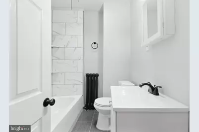 2105 S Woodstock Street, Philadelphia, PA 19145 - Photo 18