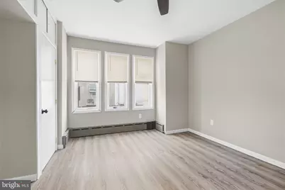 2105 S Woodstock Street, Philadelphia, PA 19145 - Photo 16