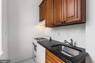 348 Green Ln, Philadelphia, PA 19128 - Photo 40