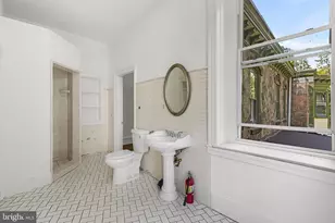 348 Green Ln, Philadelphia, PA 19128 - Photo 42