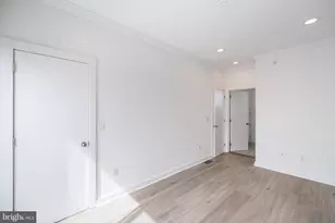 2137 Cross St, Philadelphia, PA 19146 - Photo 30