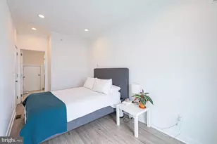 2137 Cross St, Philadelphia, PA 19146 - Photo 12