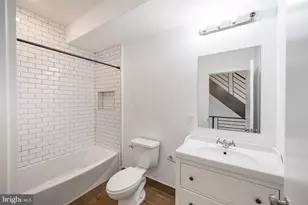 2137 Cross St, Philadelphia, PA 19146 - Photo 22