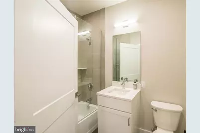 1300 S 19th Street #UNIT 10, Philadelphia, PA 19146 - Photo 4