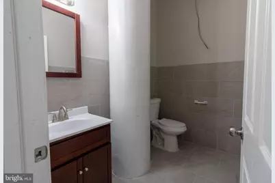 2613 W Hunting Park Avenue, Philadelphia, PA 19129 - Photo 24