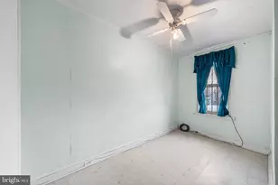 1821 W Sergeant St, Philadelphia, PA 19133 - Photo 12