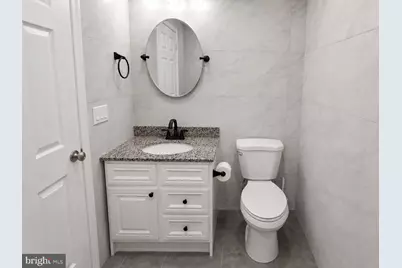 427 W Girard Avenue #3, Philadelphia, PA 19123 - Photo 2