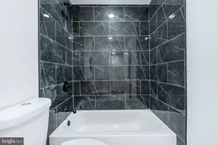 1721 Griffith St, Philadelphia, PA 19111 - Photo 10