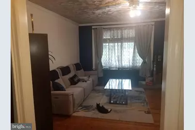 1633 W Wyoming Avenue, Philadelphia, PA 19140 - Photo 2