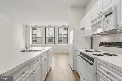 1300 Chestnut Street #203, Philadelphia, PA 19107 - Photo 6