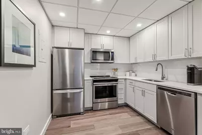 875 Sansom Street #716, Philadelphia, PA 19107 - Photo 12