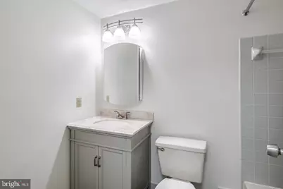 234 N 3rd Street #403, Philadelphia, PA 19106 - Photo 8