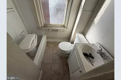 1435 W Rockland Street, Philadelphia, PA 19141 - Photo 6