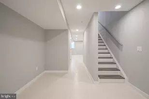 1939 S 6th St, Philadelphia, PA 19148 - Photo 20