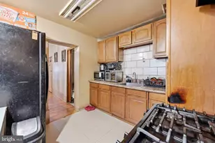 1979 W Sparks St, Philadelphia, PA 19141 - Photo 8