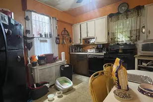 138 W Pomona St, Philadelphia, PA 19144 - Photo 8