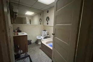 138 W Pomona St, Philadelphia, PA 19144 - Photo 14