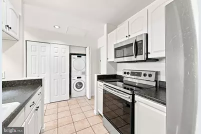 102-22 Church Street #501, Philadelphia, PA 19106 - Photo 10