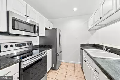 102-22 Church Street #501, Philadelphia, PA 19106 - Photo 8