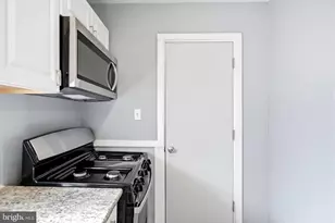 1631 S Etting St, Philadelphia, PA 19145 - Photo 12