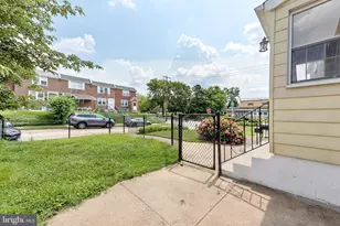 1606 Pennington Rd, Philadelphia, PA 19151 - Photo 6