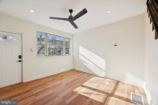 723 Sears St, Philadelphia, PA 19147 - Photo 2