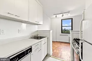 2601 Pennsylvania Ave, Philadelphia, PA 19130 - Photo 16
