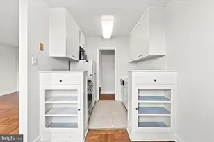 2601 Pennsylvania Ave, Philadelphia, PA 19130 - Photo 14
