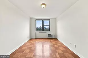2601 Pennsylvania Ave, Philadelphia, PA 19130 - Photo 18