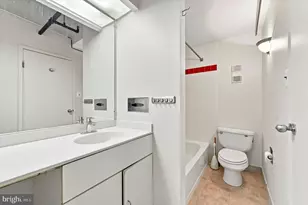 1010 Race St, Philadelphia, PA 19107 - Photo 14