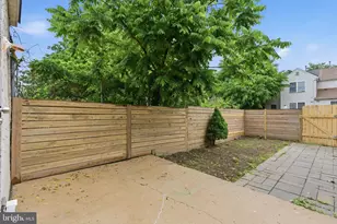 1817 N Gratz St, Philadelphia, PA 19121 - Photo 16