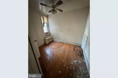 1727 S Edgewood Street, Philadelphia, PA 19142 - Photo 6
