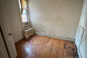 1727 S Edgewood St, Philadelphia, PA 19142 - Photo 6