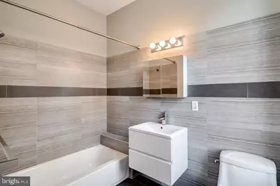 301 Market Street #UNIT 2, Philadelphia, PA 19106 - Photo 6