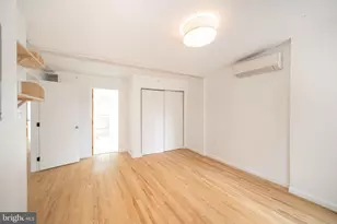 711 W Thompson St, Philadelphia, PA 19122 - Photo 8