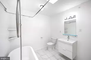 711 W Thompson St, Philadelphia, PA 19122 - Photo 10