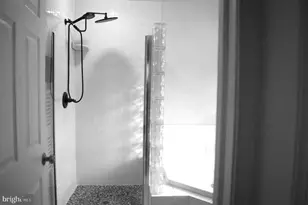 9332 Tulip St, Philadelphia, PA 19114 - Photo 32