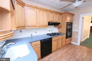 7204 Oakley St, Philadelphia, PA 19111 - Photo 8