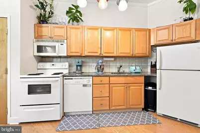 415 S 19th Street #PHF, Philadelphia, PA 19146 - Photo 4