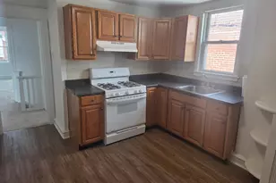 7231 Marsden St, Philadelphia, PA 19135 - Photo 4