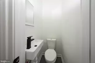2416 N Napa St, Philadelphia, PA 19132 - Photo 12