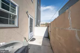 318 Emily St, Philadelphia, PA 19148 - Photo 22