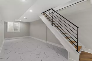 2536 E Gordon St, Philadelphia, PA 19125 - Photo 32