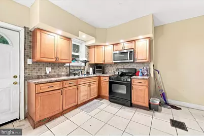 2122 W Spencer Avenue, Philadelphia, PA 19138 - Photo 8
